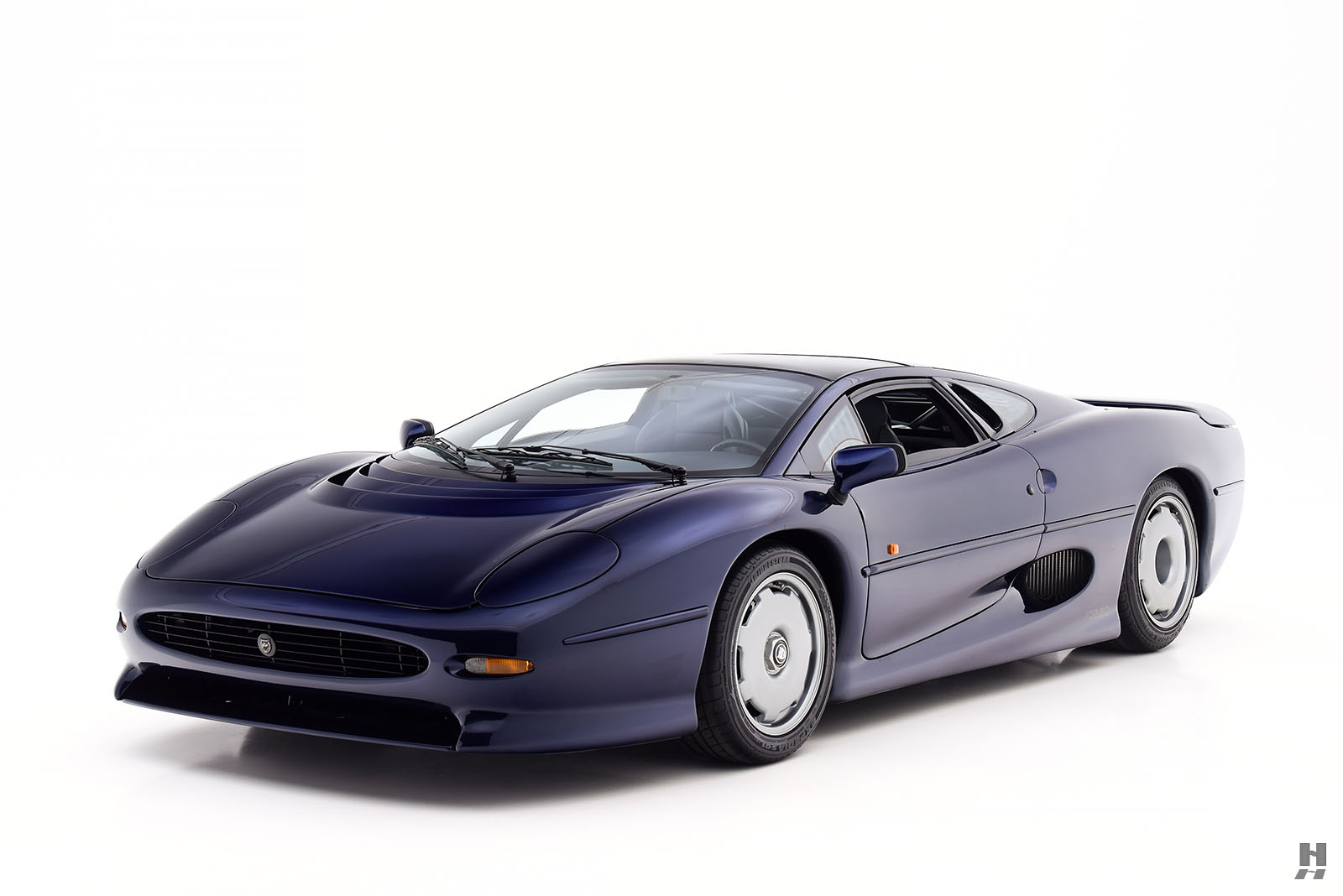 Jaguar XJ220 Wheel4本セット　正規価格1本分以下‼️ Amazon.com: Hot Wheels Jaguar XJ220, Peal Driver Series 4/4